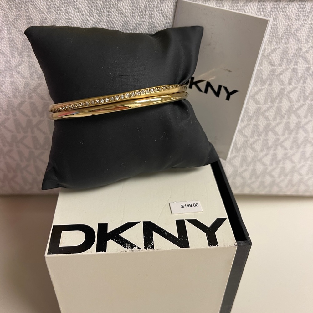 DKNY gold tone dbl bangle set